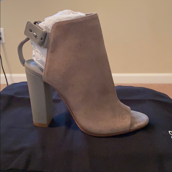 Vince Addison Woodsmoke Heels - Picture 2 of 6
